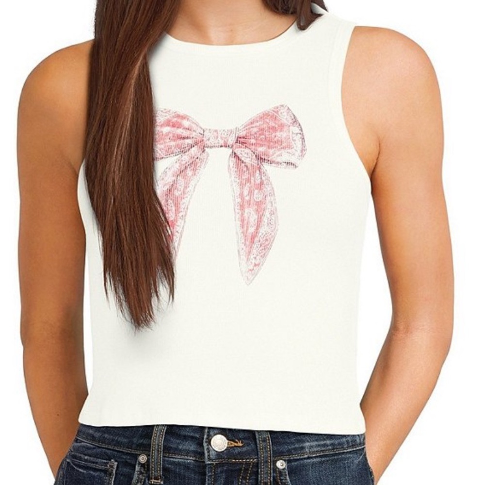 Elegant White Tank Top with Pink‎ Bow Accent